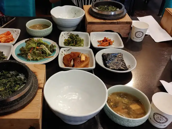 테이블 세팅 모습