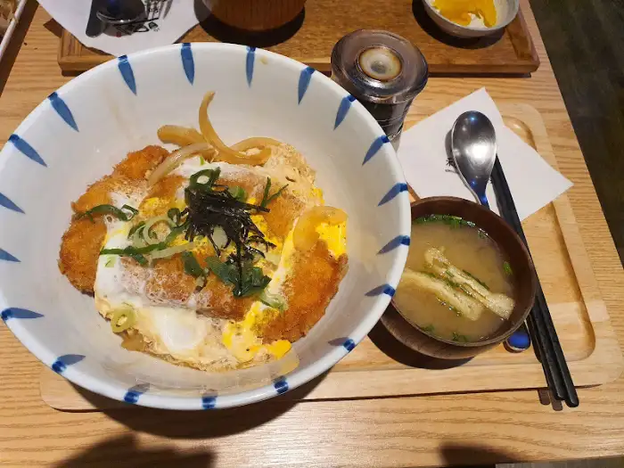 정갈하게 차려진 밥상