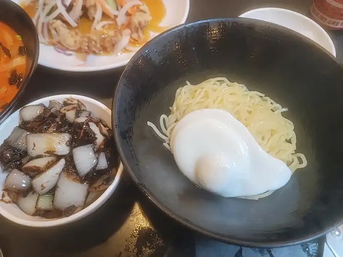 삼선고추짬뽕과 짜장 소스, 볶음밥