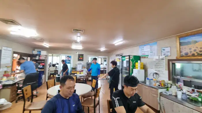 자성 한우 식당 내부 모습