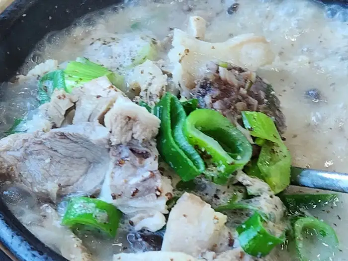 순대국 속 푸짐한 건더기
