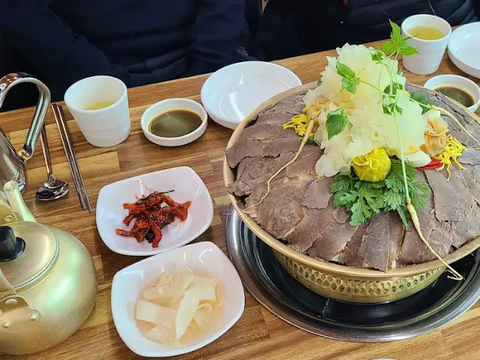 테이블 세팅과 어복쟁반