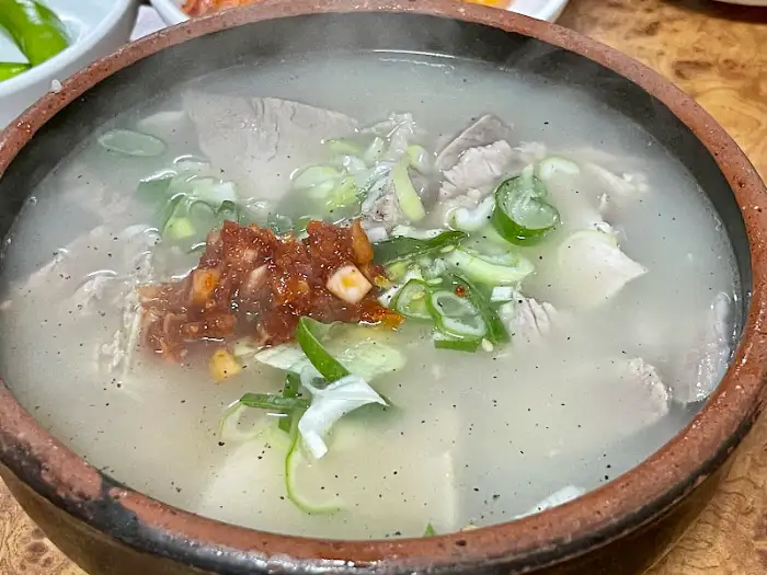 돼지국밥 클로즈업