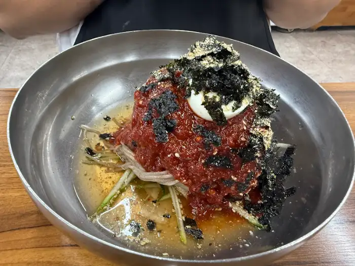비빔 막국수