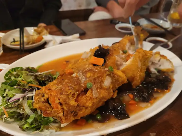 큼직한 생선 요리