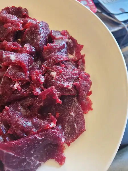 신선한 생고기 단면