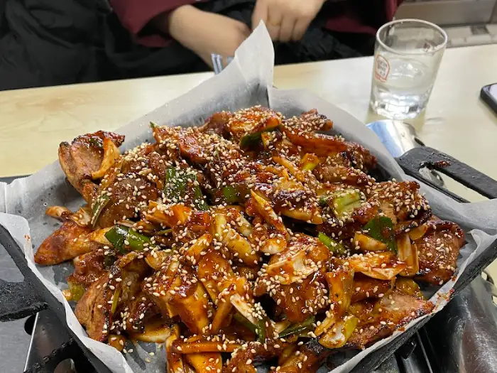 윤기 나는 돼지불고기 클로즈업