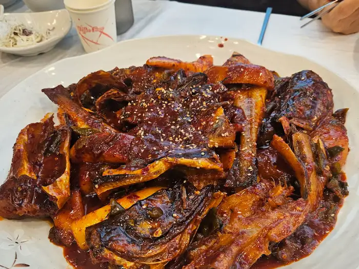 푸짐하게 담겨 나온 코다리찜
