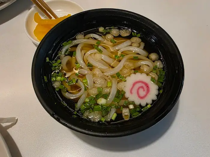 따뜻한 우동 한 그릇