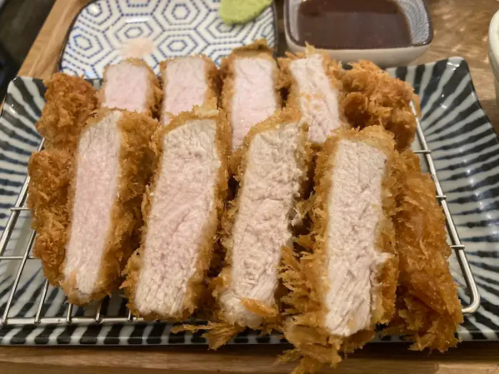 돈까스 단면