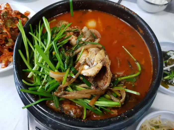 향가산장 메기찜
