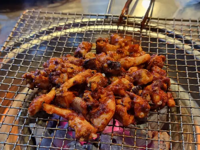 숯불 위에서 익어가는 꼼장어