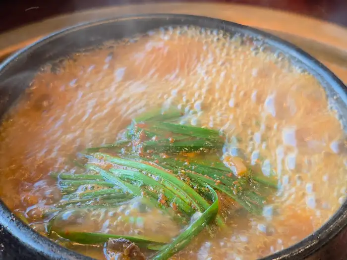 보글보글 끓고 있는 된장찌개