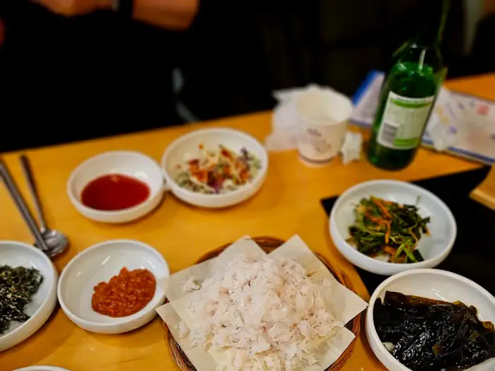 테이블 세팅 모습