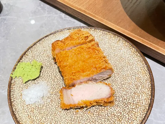 두툼한 안심카츠 단면