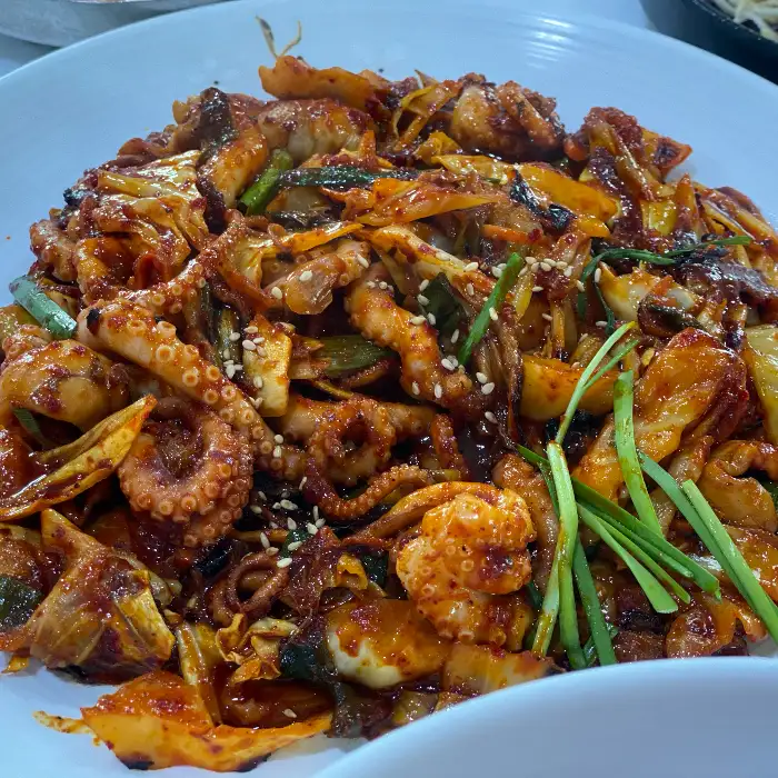 낙지 덮밥 확대 사진