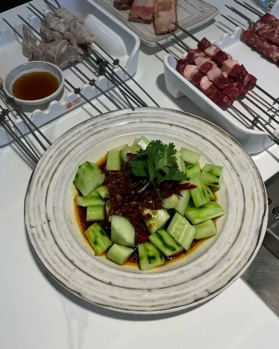 양념이 버무려진 오이 무침