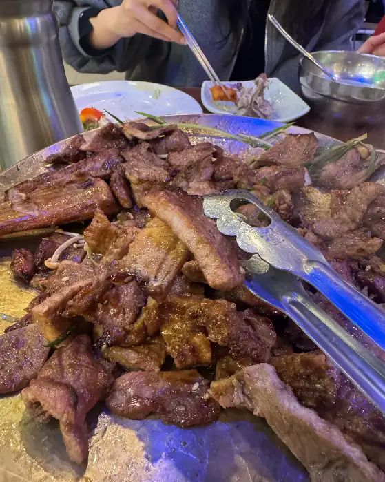다양한 돼지갈비와 떡갈비