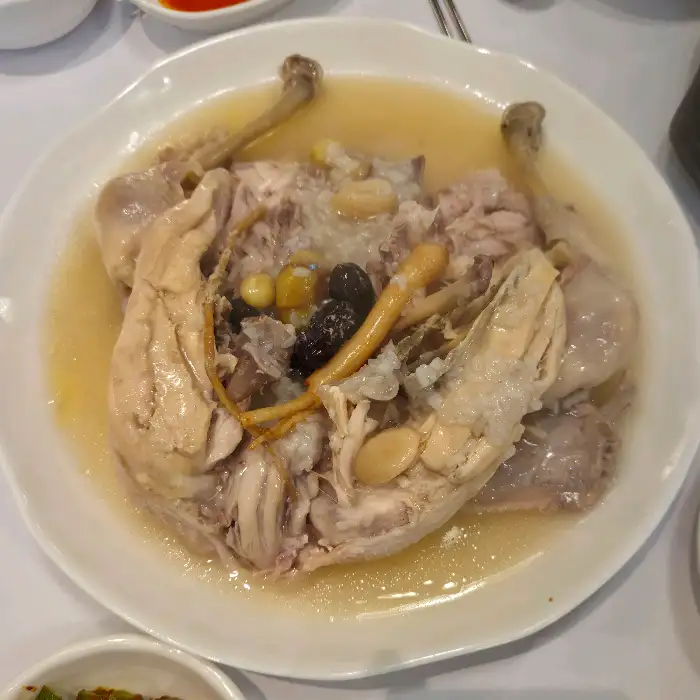 영양만점 닭백숙