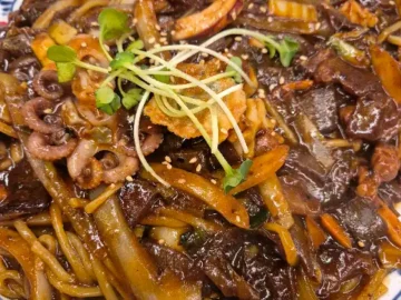 동화처럼 펼쳐지는 맛의 향연, 이 동네 짬뽕의 신세계 ‘도야짬뽕’