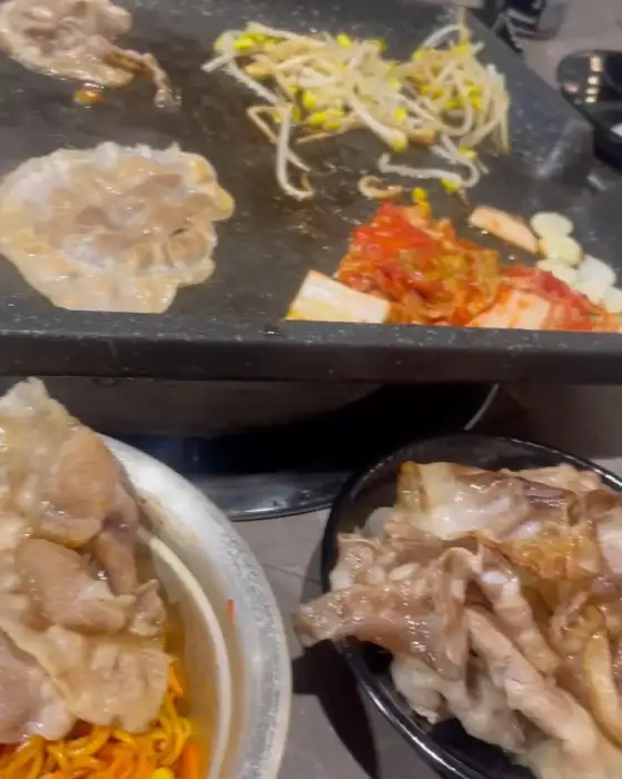 정갈하게 차려진 밑반찬