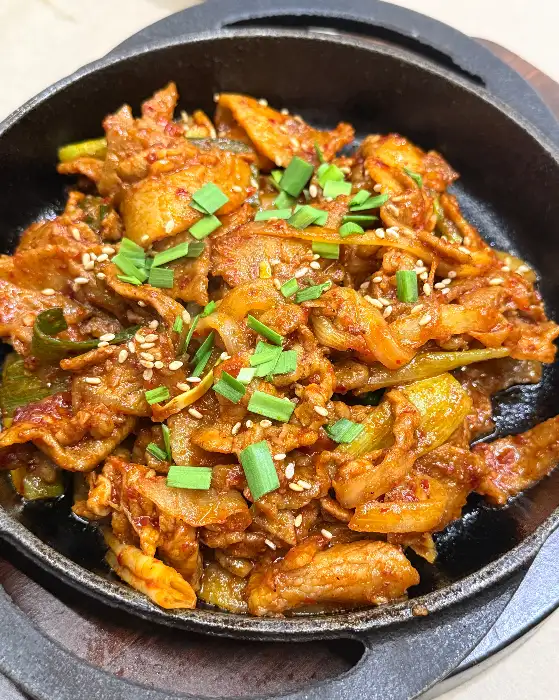 먹음직스러운 제육볶음