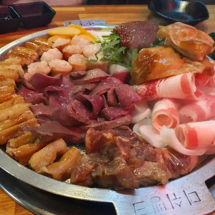 곱이곱다 본점 모듬구이 클로즈업 샷