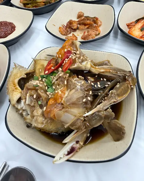 맛있게 양념된 간장게장