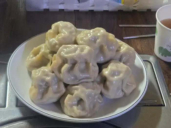 정갈하게 담긴 만두