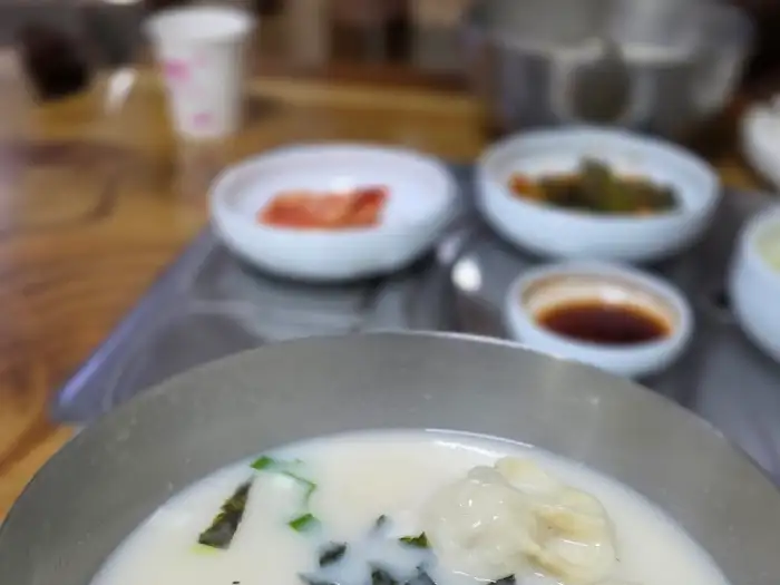 테이블 세팅 모습