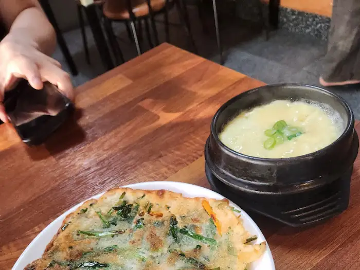 석쇠불고기집 내부 모습