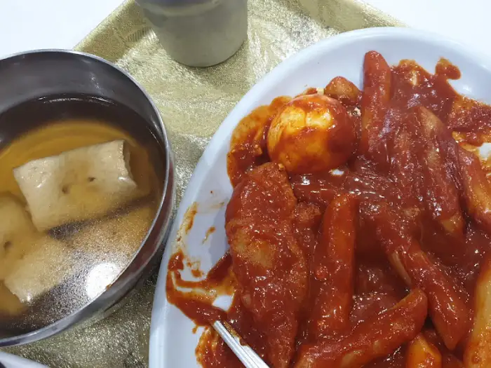 떡볶이와 함께 나온 어묵국물