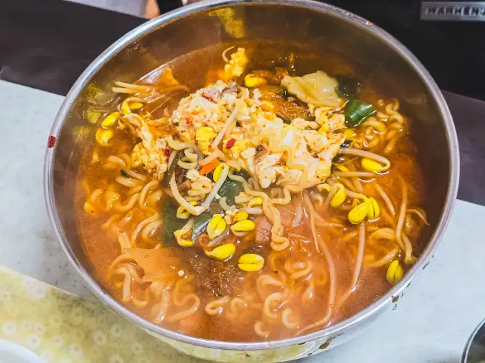 라면 상세 컷