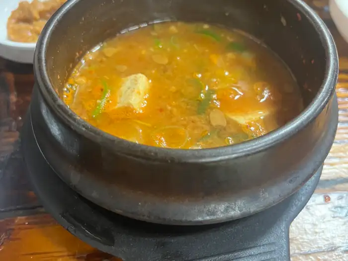 진하고 따뜻한 된장찌개