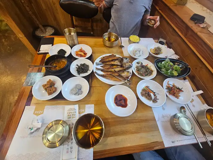 푸짐한 보리굴비 정식 한상차림