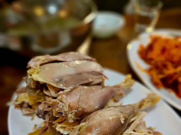 쫄깃한 식감의 닭찜