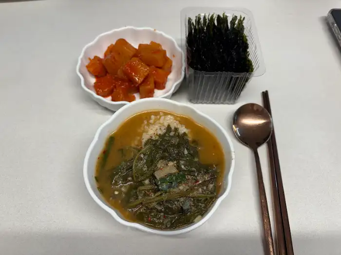 다슬기 해장국, 밥, 김치, 깍두기