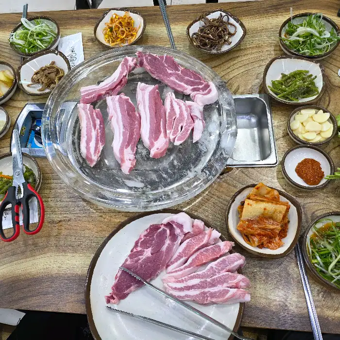 밑반찬 한상차림