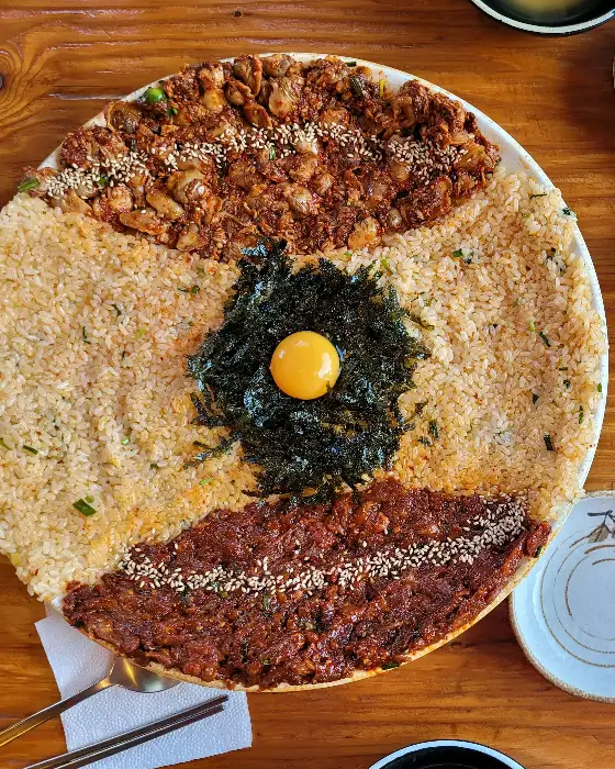 경주 황남비빔밥 황남스페셜 전체 모습