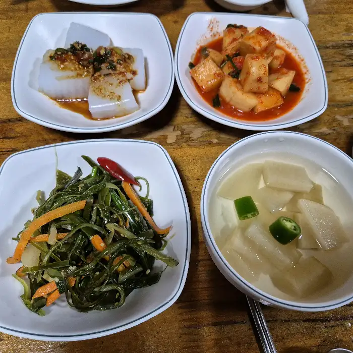 밑반찬 구성