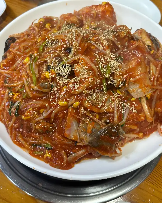 먹음직스러운 아구찜
