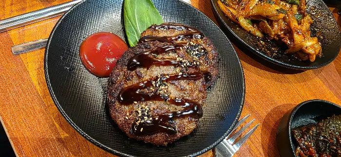 떡갈비 정식 메뉴