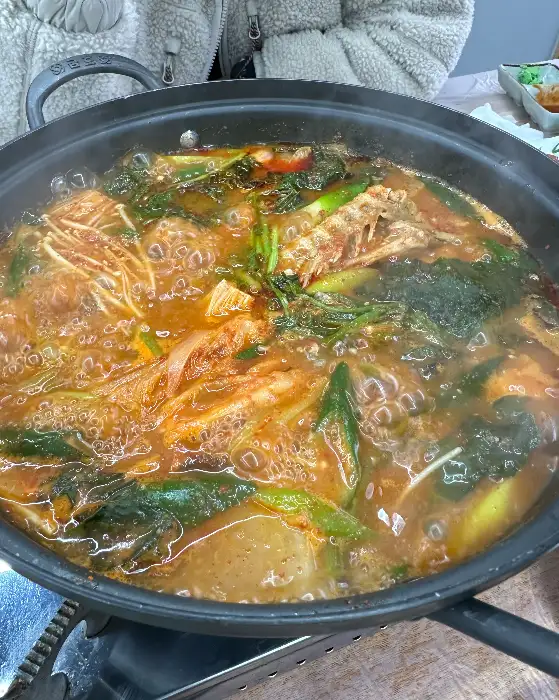 푸짐하게 차려진 한 상 차림