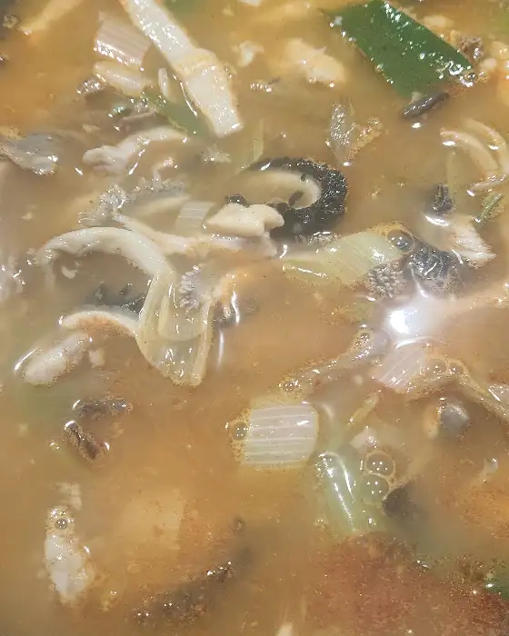 곱창전골 안의 다양한 건더기들