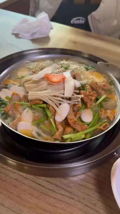 푸짐한 곱창전골