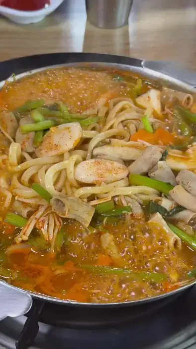 곱창전골 한 컷
