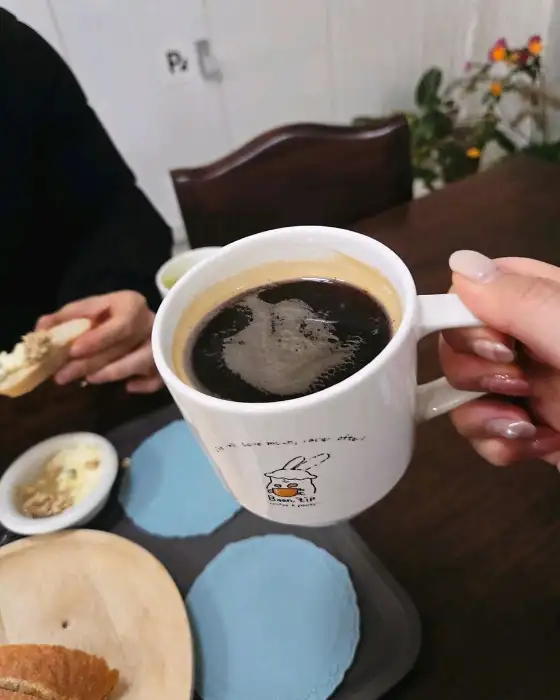커피와 빵