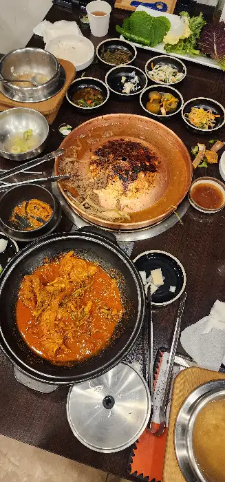 푸짐한 돼지불고기 한 접시