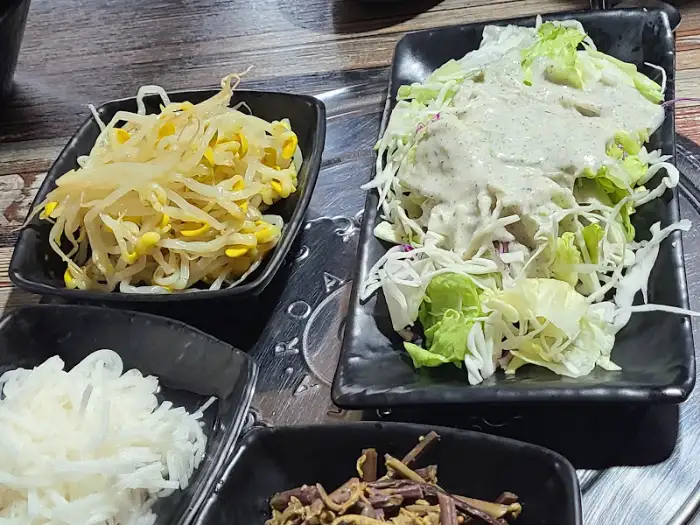 샐러드와 콩나물