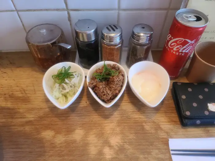 사이드 메뉴와 콜라, 그리고 지갑